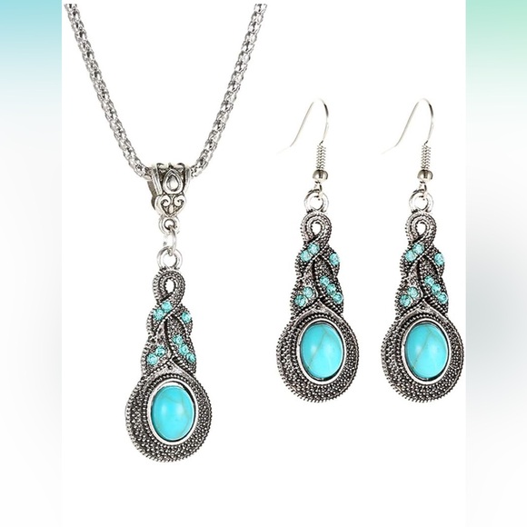 Turquoise and Silver Pendant Necklace Set - Picture 5 of 7